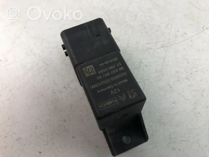 Peugeot 508 Hazard warning light relay 9803299780