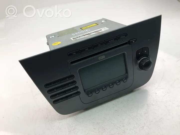 Seat Toledo III (5P) Panel / Radioodtwarzacz CD/DVD/GPS 5P1035186N87