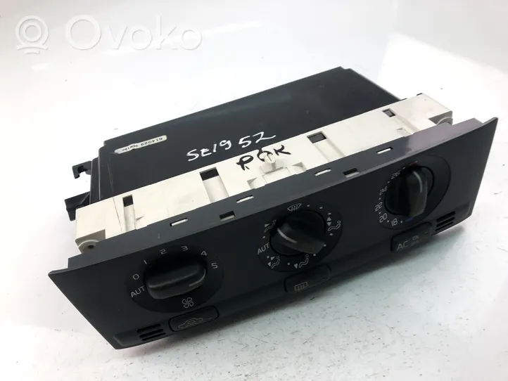 Volvo S40, V40 Interrupteur ventilateur 614029