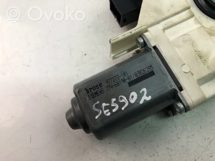 Audi Q7 4L Varikliukas priekinio langų pakėlėjo 4L0959801B