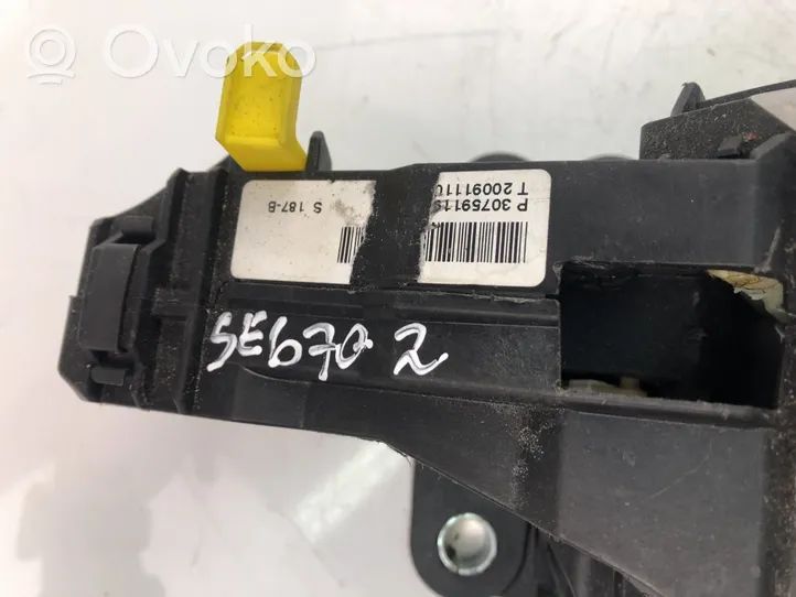 Volvo V70 Gear shifter/selector 30759119