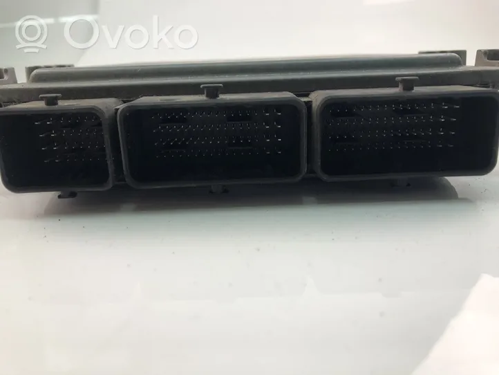 Nissan NP300 Centralina/modulo motore ECU 237105JK8B