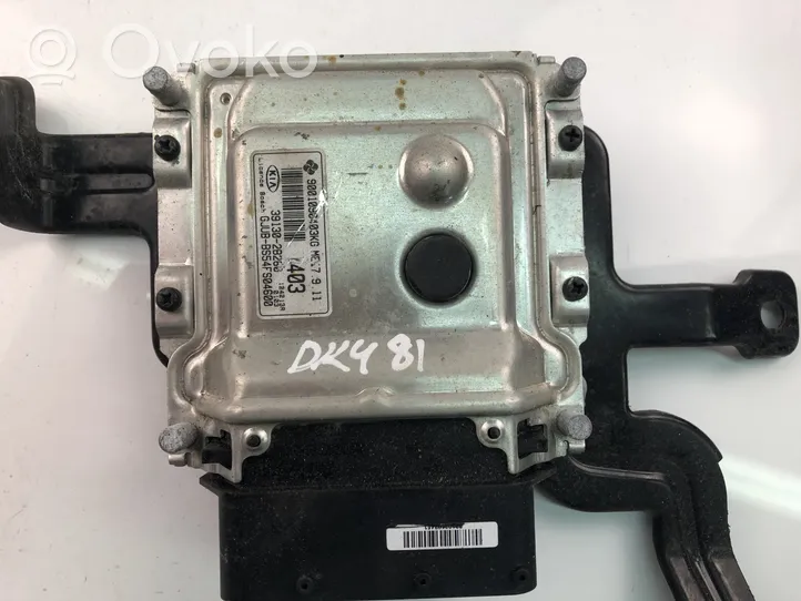 KIA Venga Komputer / Sterownik ECU silnika 391302B260