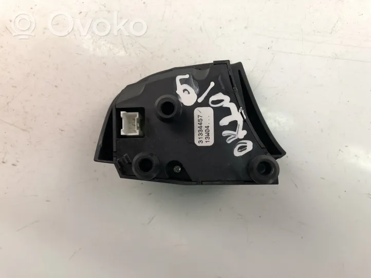 Volvo V40 Vakionopeussäätimen ohjauskytkin 31334457