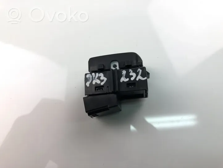 Volvo V60 Central locking switch button 31433410