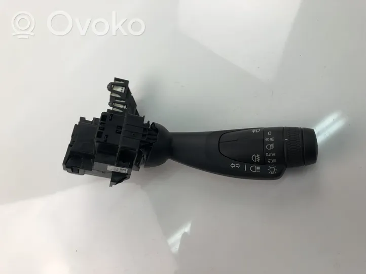 Volvo XC40 Leva/interruttore dell’indicatore di direzione e tergicristallo 31481371