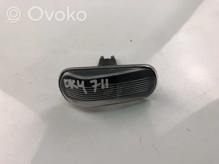 Saab 9-5 Sygnał skrętu tylnego zderzaka 087721401NB