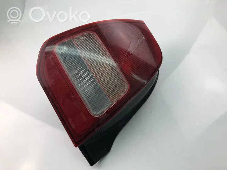 Mitsubishi Colt Lampy tylnej klapy bagażnika 