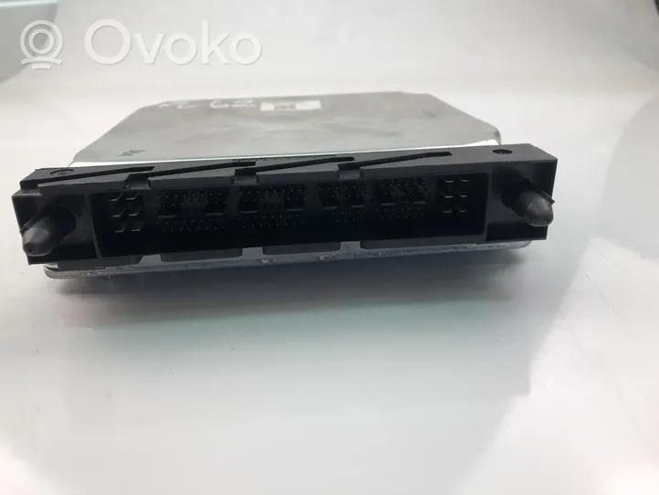 Volvo S70  V70  V70 XC Unité de commande, module ECU de moteur 30684877A