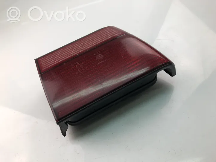 Alfa Romeo 155 Lampy tylnej klapy bagażnika 11415042