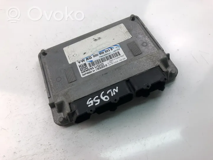 Volkswagen Fox Unidad de control/módulo ECU del motor 03D906023B