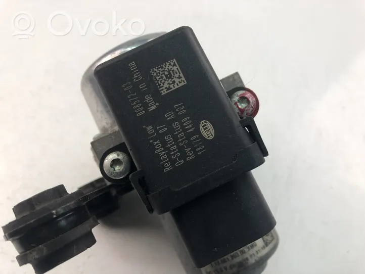 Audi Q2 - Alipainepumppu 1K0612181F