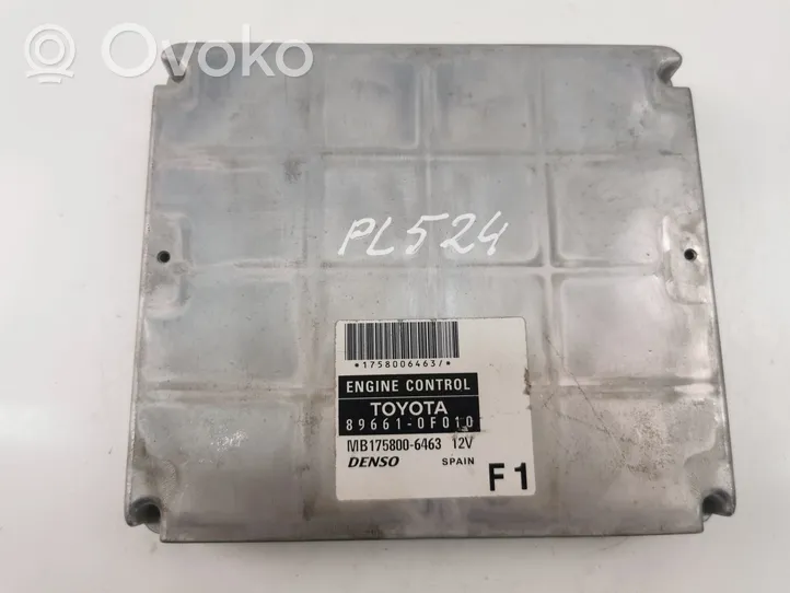 Toyota Corolla E120 E130 Unité de commande, module ECU de moteur 896610F010