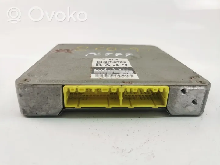 Mazda 323 Komputer / Sterownik ECU silnika B3J918881