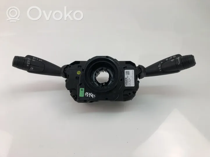 Volvo XC40 Leva/interruttore dell’indicatore di direzione e tergicristallo 32266827