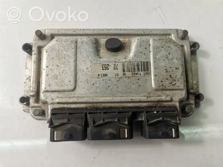 Peugeot 207 CC Komputer / Sterownik ECU silnika 9648482980