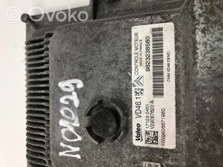 Peugeot 3008 II Komputer / Sterownik ECU silnika 9823238580