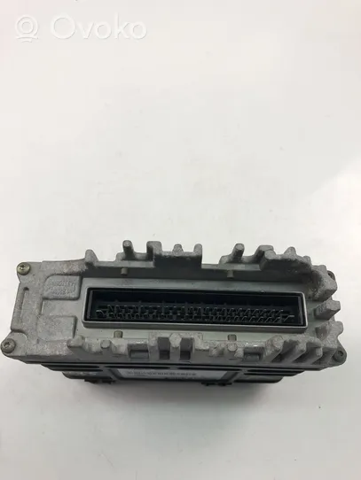 Volkswagen Golf III Unité de commande, module ECU de moteur 032906030N