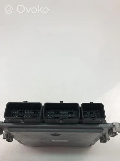 Renault Captur Engine control unit/module ECU 237108770R