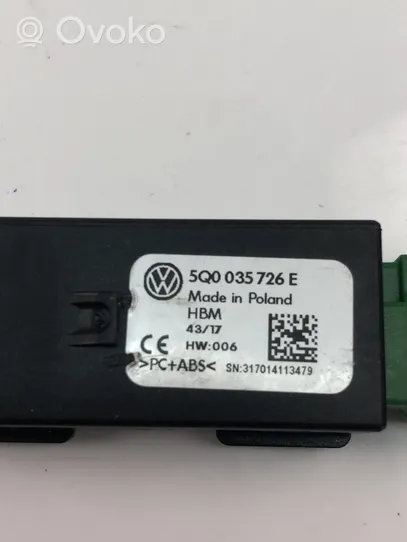 Volkswagen Golf VII Connettore plug in USB 5Q0035726E