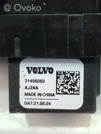 Volvo XC40 Motorino alzacristalli della portiera anteriore 31456060