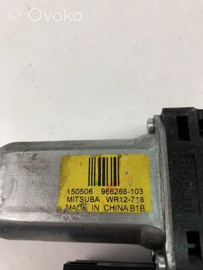 Volvo V40 Moteur de lève-vitre de porte avant 966268103