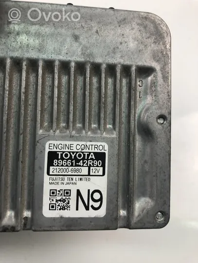 Toyota RAV 4 (XA40) Centralina/modulo motore ECU 8966142R90