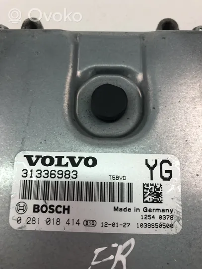 Volvo S60 Motora vadības bloka ECU 31336983