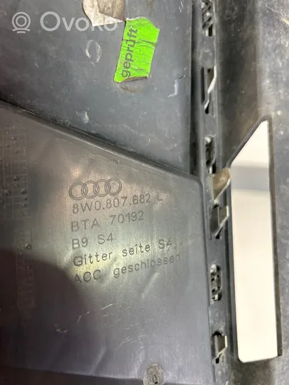 Audi A4 S4 B9 Krata halogenu 8W0807682L