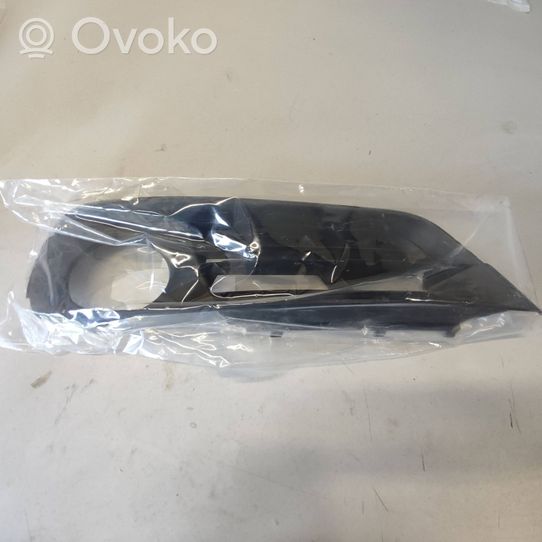 BMW 5 F10 F11 Etupuskurin alempi jäähdytinsäleikkö 51117331674