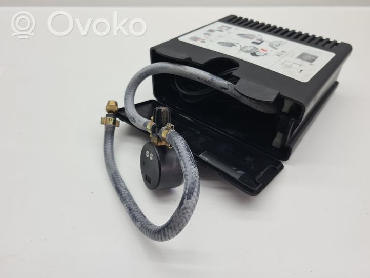 Mercedes-Benz E W211 Rengaspainekompressori A0005830702