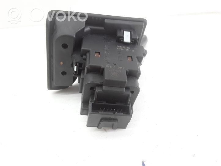 BMW 3 E90 E91 Komputer / Sterownik ECU i komplet kluczy DDE8510221