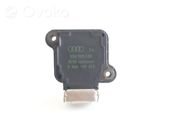 Audi A4 S4 B5 8D Cewka zapłonowa wysokiego napięcia 058905105