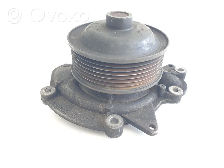 Mercedes-Benz ML W164 Pompe de circulation d'eau R6422010710