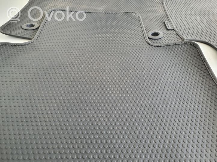 Toyota RAV 4 (XA50) Kit tapis de sol auto 789161