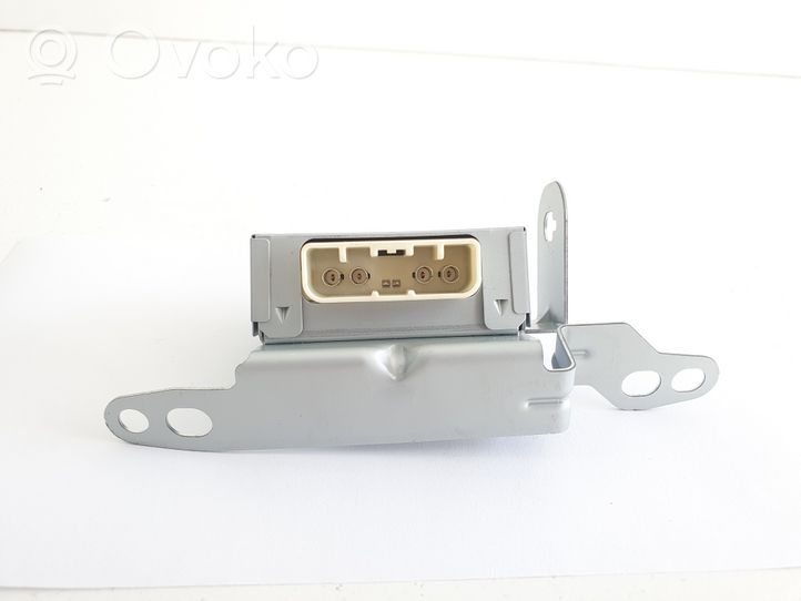 Toyota RAV 4 (XA50) Antenos valdymo blokas 8668142040