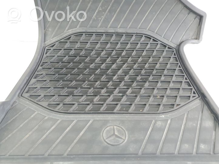 Mercedes-Benz Vito Viano W447 Kilimėlių komplektas A4476806700