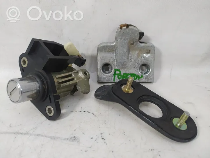 Opel Astra F Tailgate lock latch 