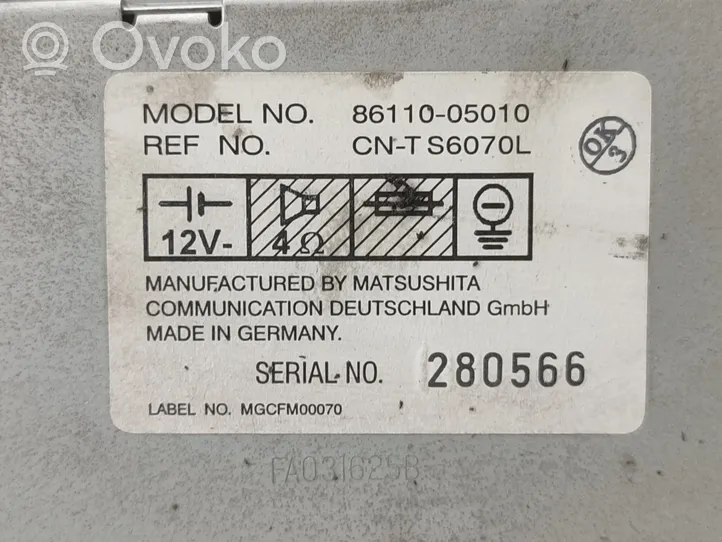 Toyota Avensis T220 Hi-Fi-äänentoistojärjestelmä 8611005010