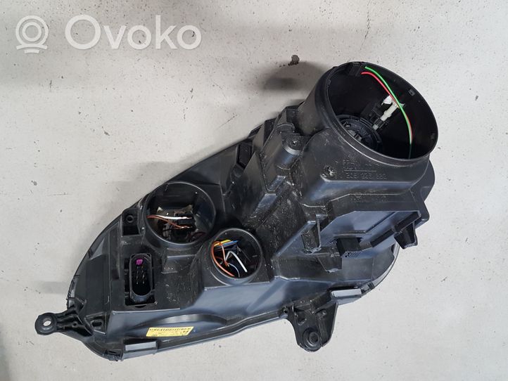 Volkswagen Golf V Lampa przednia 1K6941040