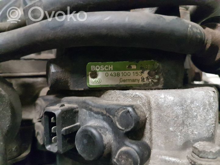 Audi 100 200 5000 C3 Oro filtro dėžė 0438100153 021129620