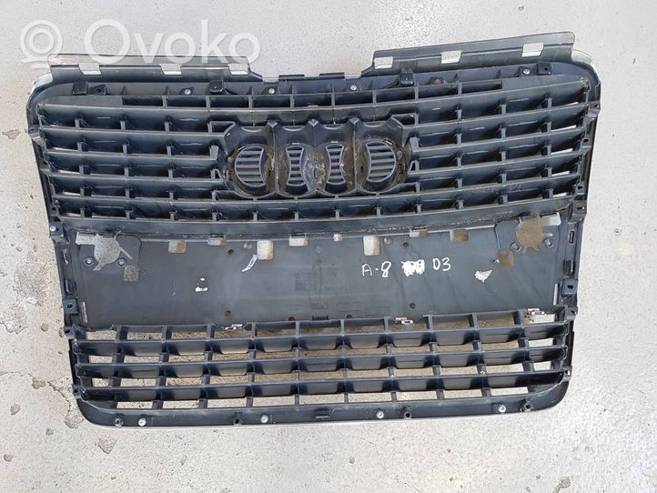 Audi A8 S8 D3 4E Grille calandre supérieure de pare-chocs avant 4E0853651AE