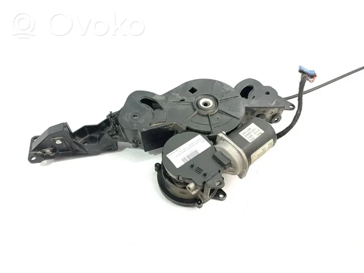 Citroen C8 Moteur de centralisation serrure de porte arrière 16835853