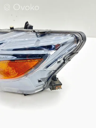 Maserati Levante Lampa przednia 670034642