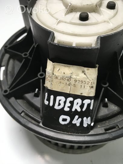 Jeep Liberty Pečiuko ventiliatorius/ putikas 9000025087