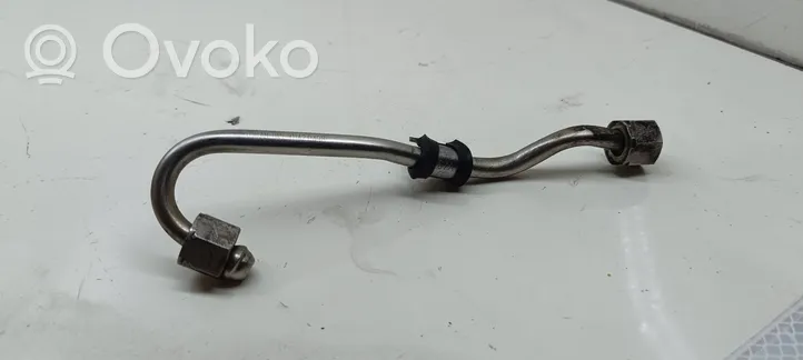 Volkswagen PASSAT B6 Tuyau d'alimentation conduite de carburant 03canba5