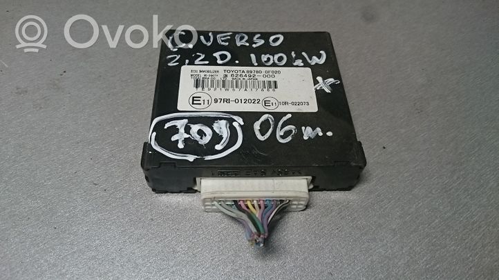 Toyota Corolla Verso E121 Imobilaizera vadības bloks 897800F020