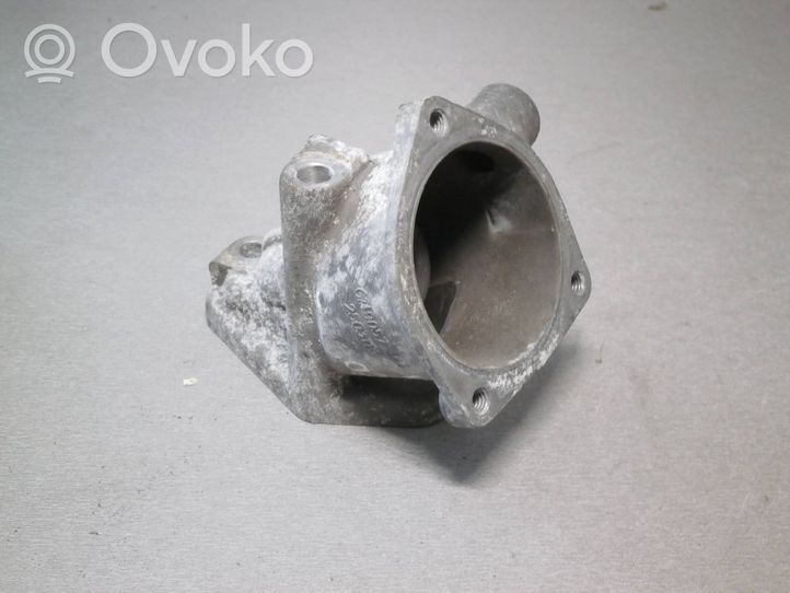 Opel Corsa C Obudowa termostatu 90573325