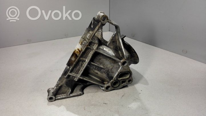 Volkswagen PASSAT B5.5 Supporto di montaggio del filtro dell’olio 066199354C