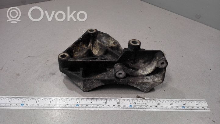 Opel Vectra B Mocowanie alternatora 9129341